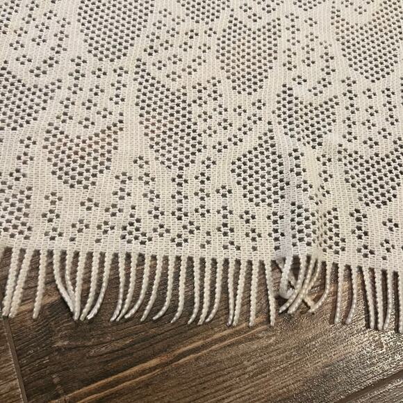 Pine Cone Hill Ivory Acrylic Blend Fringed Blanket Throw - Picture 2 of 5